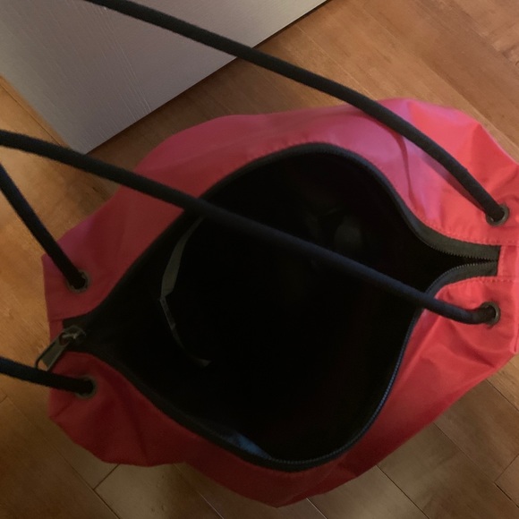 Under Armour slouchy back pack - Picture 3 of 3